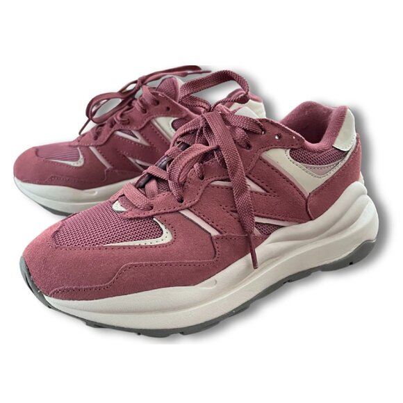New Balance 57/40 Oyster Pink - Women's Size 6 - Picture 1 of 3